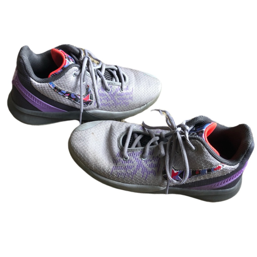 Girl’s Kyries Basketball Shoes Gray *free shipping